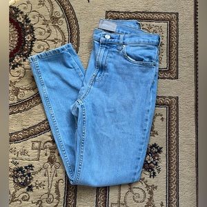 Everlane 90’s cheeky jeans